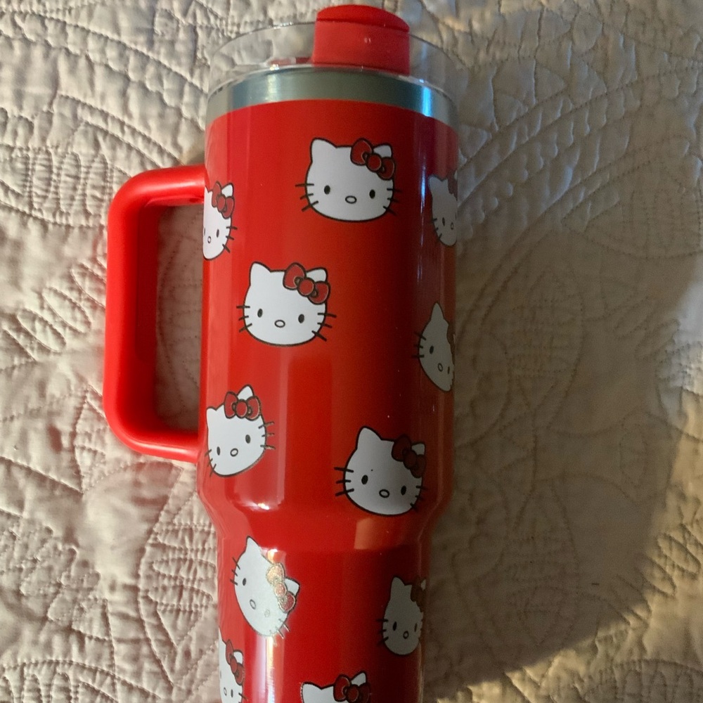 NWOT Hello Kitty Red Travel Mug 40 ounce